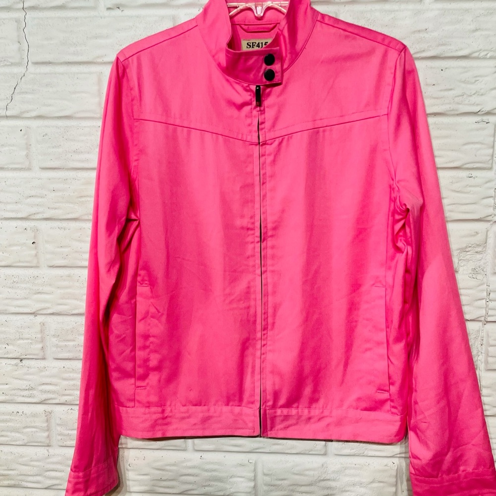 Golfing Jacket Light Weight with Zipper Accents on Sleeves - NWT